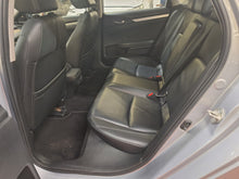 Charger l'image dans la galerie, Honda Civic 1.5 Essence Automatique 08 / 2017