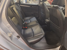 Charger l'image dans la galerie, Honda Civic 1.5 Essence Automatique 08 / 2017