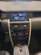 Load image into Gallery viewer, Land Rover Discovery Sport 2.0 Diesel Automatique  10 / 2015