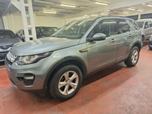 Load image into Gallery viewer, Land Rover Discovery Sport 2.0 Diesel Automatique  10 / 2015