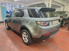 Load image into Gallery viewer, Land Rover Discovery Sport 2.0 Diesel Automatique  10 / 2015
