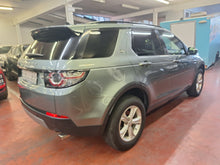 Load image into Gallery viewer, Land Rover Discovery Sport 2.0 Diesel Automatique  10 / 2015