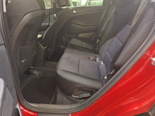 Charger l'image dans la galerie, Hyundai Tucson 1.7 Diesel Automatique 05 / 2017