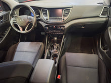 Charger l'image dans la galerie, Hyundai Tucson 1.7 Diesel Automatique 05 / 2017