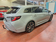 Load image into Gallery viewer, Toyota Corolla 2.0 Hybride Automatique 04 / 2022