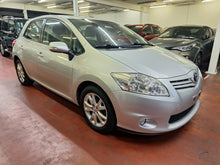 Charger l'image dans la galerie, Toyota Auris 1.3 Essence Manuelle 07 / 2012