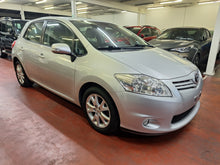 Charger l'image dans la galerie, Toyota Auris 1.3 Essence Manuelle 07 / 2012