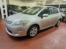 Charger l'image dans la galerie, Toyota Auris 1.3 Essence Manuelle 07 / 2012