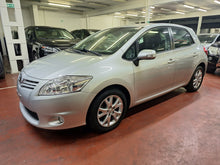 Charger l'image dans la galerie, Toyota Auris 1.3 Essence Manuelle 07 / 2012