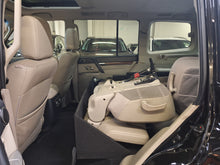 Afbeelding in Gallery-weergave laden, Mitsubishi Pajero 3.2 Diesel Utilitaire 7 Places Automatique 10 / 2013