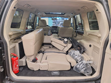 Afbeelding in Gallery-weergave laden, Mitsubishi Pajero 3.2 Diesel Utilitaire 7 Places Automatique 10 / 2013
