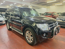 Afbeelding in Gallery-weergave laden, Mitsubishi Pajero 3.2 Diesel Utilitaire 7 Places Automatique 10 / 2013