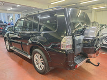 Afbeelding in Gallery-weergave laden, Mitsubishi Pajero 3.2 Diesel Utilitaire 7 Places Automatique 10 / 2013