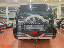 Afbeelding in Gallery-weergave laden, Mitsubishi Pajero 3.2 Diesel Utilitaire 7 Places Automatique 10 / 2013