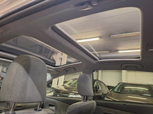 Load image into Gallery viewer, Toyota Prius + 7 Places 1.8 Hybride Automatqiue 05 / 2013