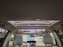 Load image into Gallery viewer, Toyota Prius + 7 Places 1.8 Hybride Automatqiue 05 / 2013