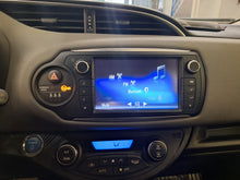Charger l'image dans la galerie, Toyota Yaris 1.5 Hybride Automatique 03 / 2016