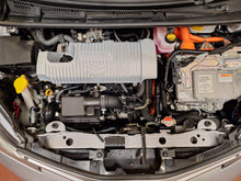 Charger l'image dans la galerie, Toyota Yaris 1.5 Hybride Automatique 03 / 2016