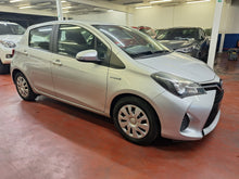 Charger l'image dans la galerie, Toyota Yaris 1.5 Hybride Automatique 03 / 2016