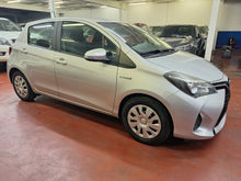 Charger l'image dans la galerie, Toyota Yaris 1.5 Hybride Automatique 03 / 2016