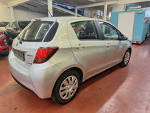 Charger l'image dans la galerie, Toyota Yaris 1.5 Hybride Automatique 03 / 2016
