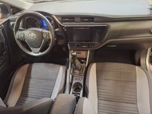 Afbeelding in Gallery-weergave laden, Toyota Auris 1.2 Essence Manuelle 05 / 2018
