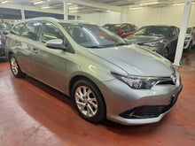 Afbeelding in Gallery-weergave laden, Toyota Auris 1.2 Essence Manuelle 05 / 2018