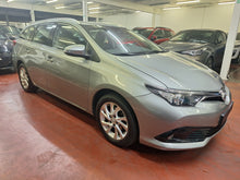Afbeelding in Gallery-weergave laden, Toyota Auris 1.2 Essence Manuelle 05 / 2018