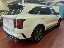 Load image into Gallery viewer, Kia Sorento 2.2 Diesel Automatique 08 / 2022
