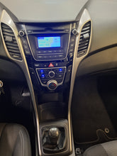 Load image into Gallery viewer, Hyundai I30 1.4 Essence Manuelle 11 / 2014