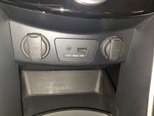 Load image into Gallery viewer, Hyundai I30 1.4 Essence Manuelle 11 / 2014