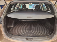 Load image into Gallery viewer, Hyundai I30 1.4 Essence Manuelle 11 / 2014