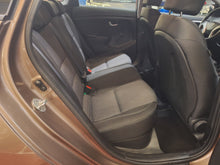 Load image into Gallery viewer, Hyundai I30 1.4 Essence Manuelle 11 / 2014