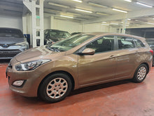 Load image into Gallery viewer, Hyundai I30 1.4 Essence Manuelle 11 / 2014