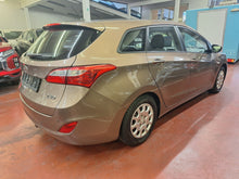 Load image into Gallery viewer, Hyundai I30 1.4 Essence Manuelle 11 / 2014