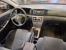 Charger l'image dans la galerie, Toyota Corolla 1.4 Essence Manuelle 09 / 2003