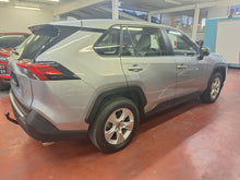 Afbeelding in Gallery-weergave laden, Toyota Rav4 2.0 Essence Manuelle 02 / 2020