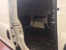Charger l'image dans la galerie, Fiat Doblo 1.6 Diesel Manuelle 06 / 2021