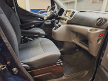 Charger l'image dans la galerie, Nissan NV 200 1.5 Diesel 7 Places Manuelle 12 / 2015