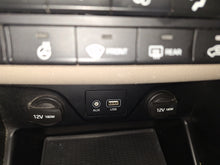 Afbeelding in Gallery-weergave laden, Hyundai Tucson 1.6 Essence Automatique 06 / 2016