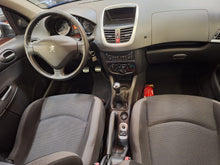 Load image into Gallery viewer, Peugeot 206+ 1.1 Essence Manuelle 06 / 2012
