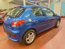 Load image into Gallery viewer, Peugeot 206+ 1.1 Essence Manuelle 06 / 2012