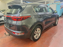 Load image into Gallery viewer, Kia Sportage 1.6 Essence Manuelle 05 / 2017