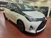 Charger l'image dans la galerie, Toyota Yaris 1.5 Hybride Automatique 01 / 2016