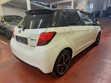 Charger l'image dans la galerie, Toyota Yaris 1.5 Hybride Automatique 01 / 2016