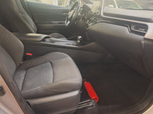 Charger l'image dans la galerie, Toyota C-HR 1.8 Hybride Automatique 04 / 2021
