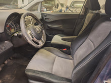 Charger l'image dans la galerie, Toyota Verso S 1.3 Essence Manuelle 01 / 2014
