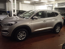 Charger l&#39;image dans la galerie, Hyundai Tucson 1.7 Diesel Manuelle 06 / 2016