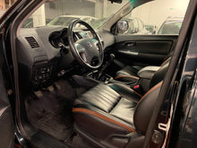 Charger l&#39;image dans la galerie, Toyota Hilux 3.0 Diesel 4x4  Manuelle 10 / 2014