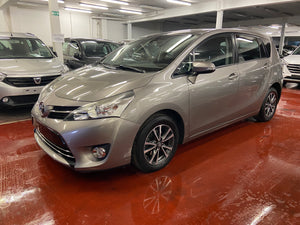 Toyota Verso 1.8 Essence Automatique 06 / 2015